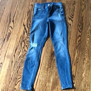 Level 99 Distressed Skinny Jeans - 26